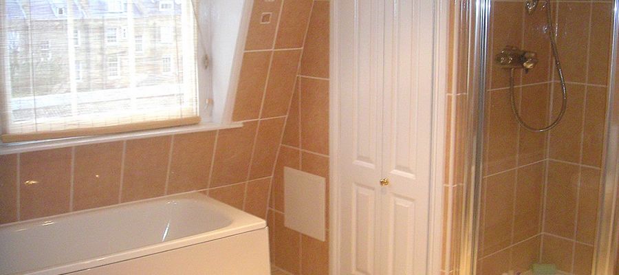 441 Mile End Road - Bathroom